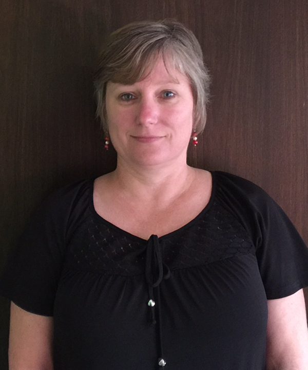 Headshot of Sandy Smith